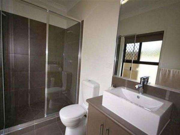 29 McBride Street, Redlynch - Thumbnail 7