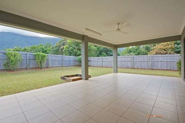 32 Tyrconnell Crescent, Redlynch - Thumbnail 2