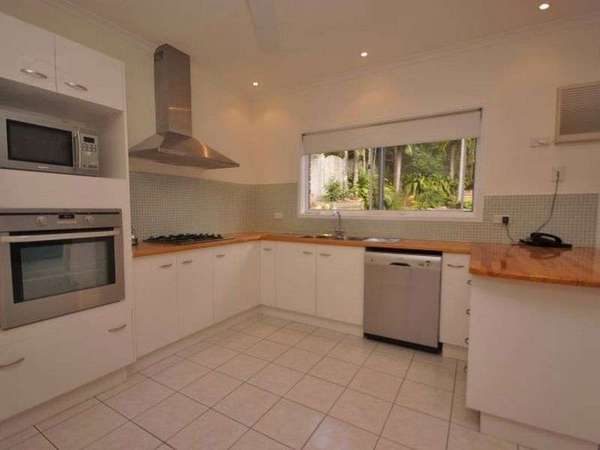 179 Harvey Road, Redlynch - Thumbnail 2