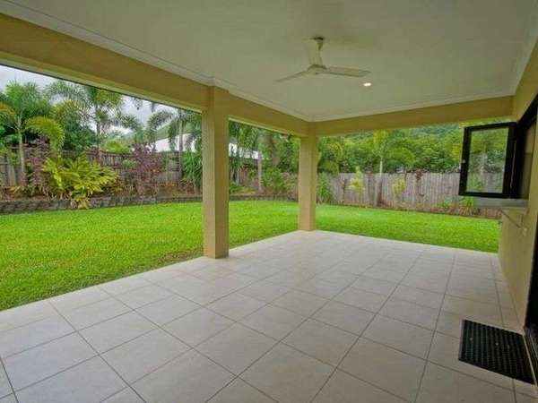 10 Kerlin Close, Redlynch - Thumbnail 2