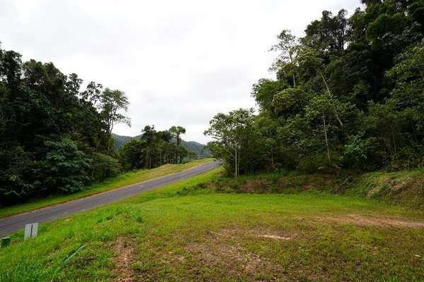 57-59 Cascades Drive, Redlynch - Thumbnail 4