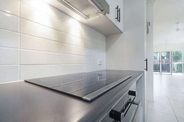 1-13 Ernest St, Redlynch - Thumbnail 6