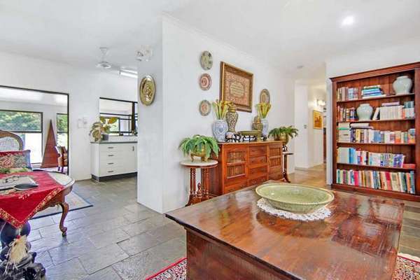 22 Lomatia Close, Redlynch - Thumbnail 6