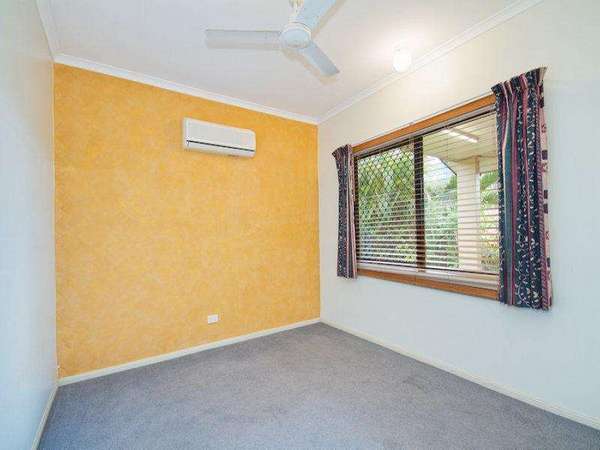 30 Fairley Street, Redlynch - Thumbnail 8