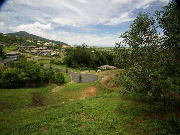 12 Barringtonia Close, Redlynch - Thumbnail 2