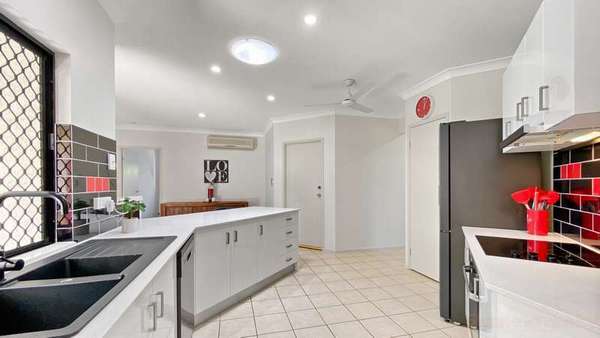 4 Cowie Close, Bentley Park - Thumbnail 4