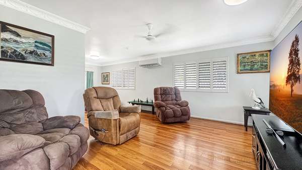 35 Pepperina St, Mooroobool - Thumbnail 2