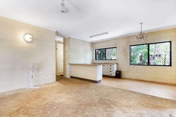 10 Tenni Street, Redlynch - Thumbnail 5
