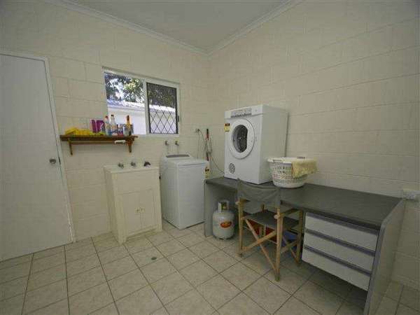 40 Paperbark Street, Bramston Beach - Thumbnail 8