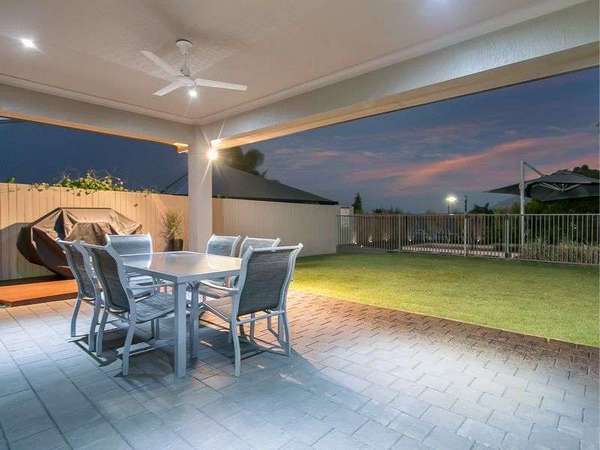 10 Ellestree Close, Redlynch - Thumbnail 3