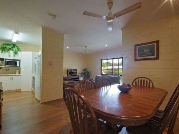 14 Satinash Close, Redlynch - Thumbnail 6