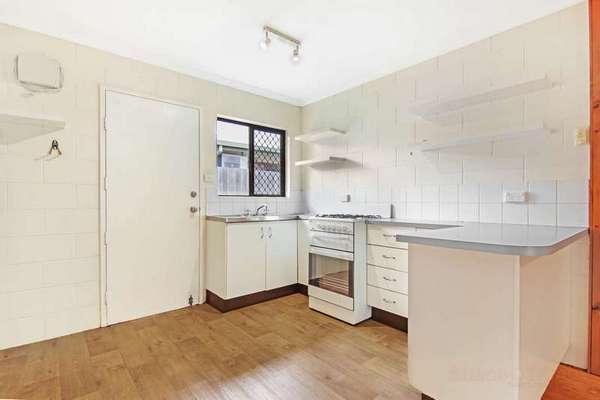 1/6 Armbrust St, Manoora - Thumbnail 5