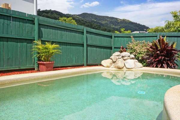 68 Xavier Herbert Drive, Redlynch - Thumbnail 2