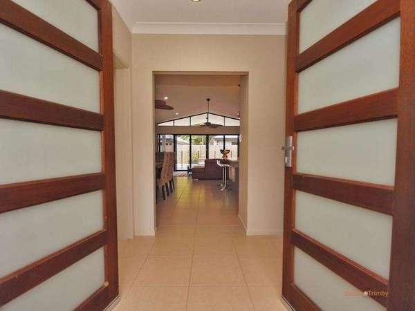 17 Kippin Close, Redlynch - Thumbnail 2