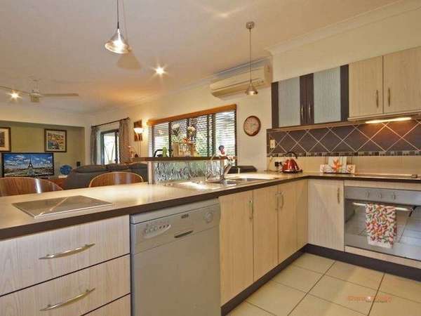 57 Chesterfield Close, Brinsmead - Thumbnail 2
