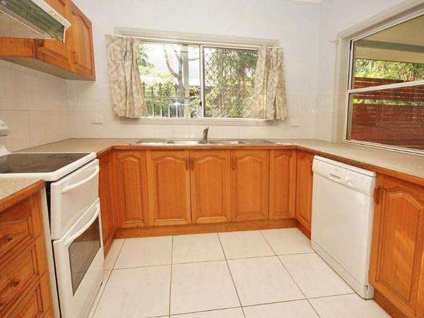 6 Macadamia Close, Redlynch - Thumbnail 3