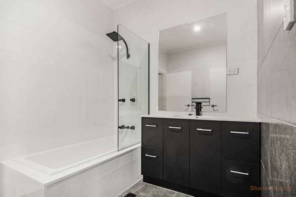 42 Collinson st, Westcourt - Thumbnail 5