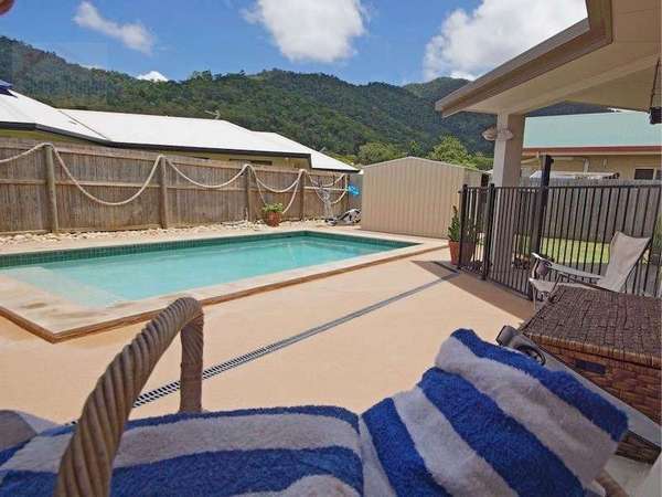 29 McBride St, Redlynch - Thumbnail 2