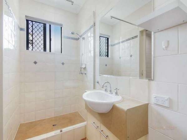 5 Raffia Court, Redlynch - Thumbnail 6