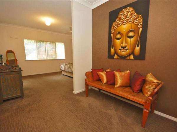 35 Fairley Street, Redlynch - Thumbnail 8
