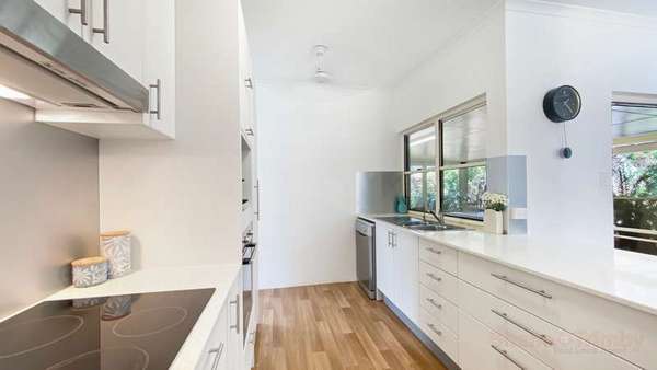 39 Village Terrace, Redlynch - Thumbnail 6