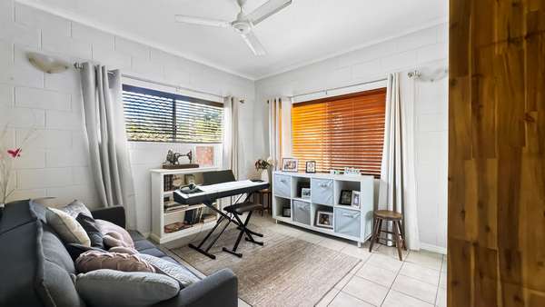 2/40-42 Old Smithfield Road, Freshwater - Thumbnail 6