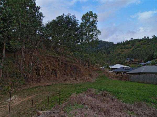 31 William Hickey Street, Redlynch - Thumbnail 4