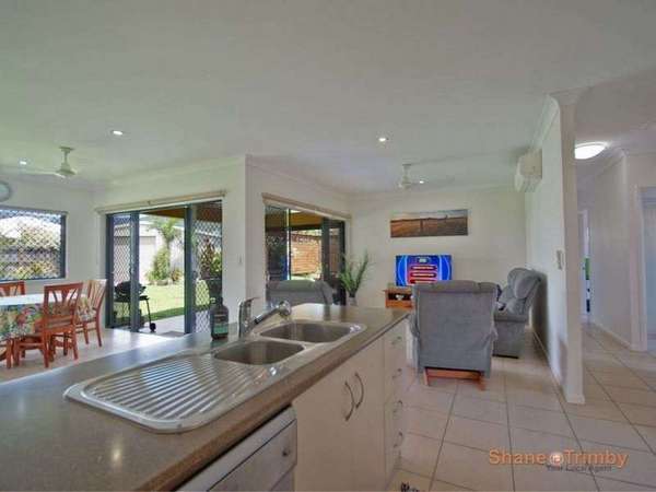 9 Alander Payet Close, Redlynch - Thumbnail 7