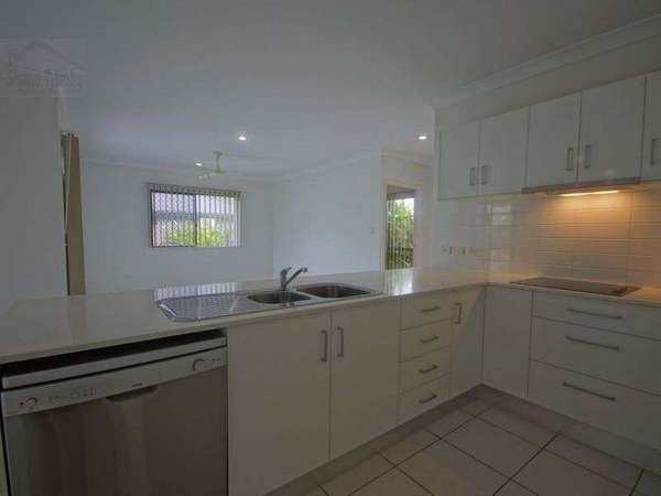 26 Kippin Close, Redlynch - Thumbnail 6