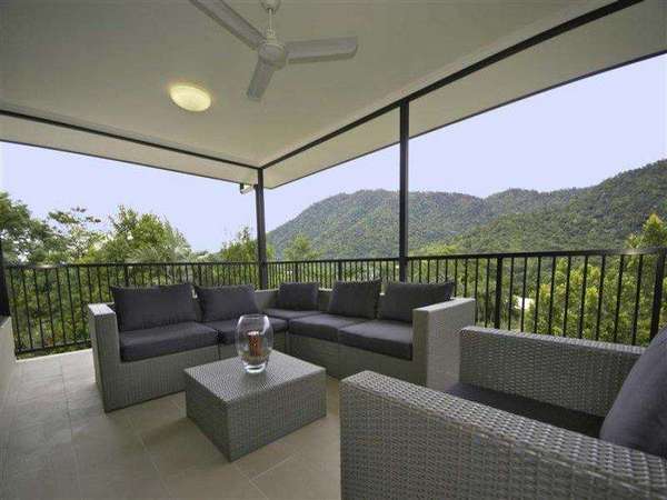 30-32 Runnymede Ave, Redlynch - Thumbnail 2