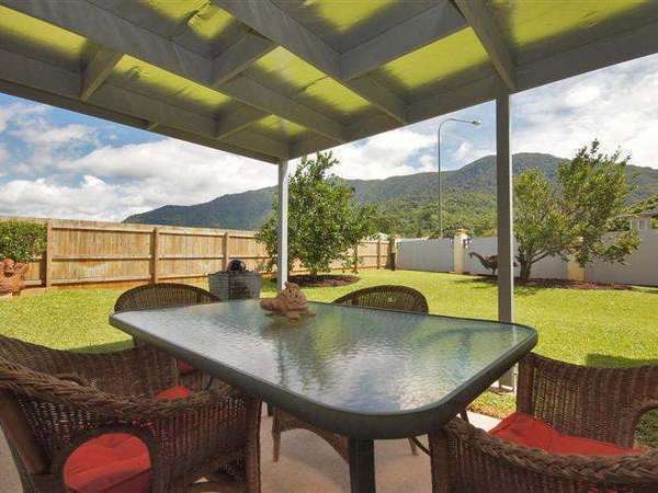 39 Village Terrace, Redlynch - Thumbnail 3