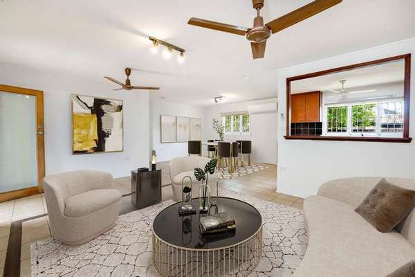 1 York St, Whitfield - Thumbnail 2