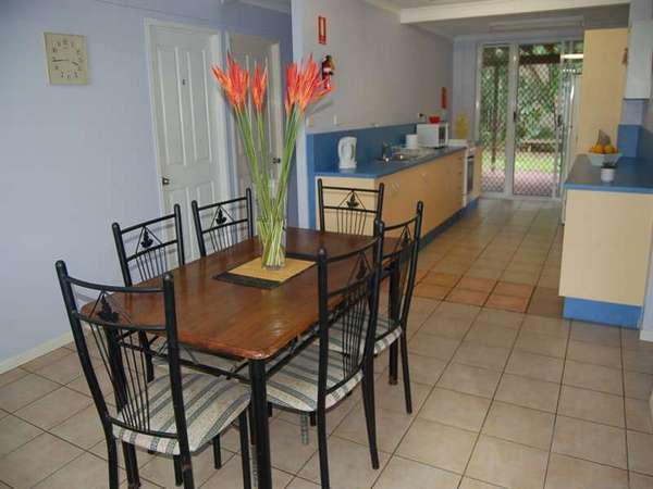 CAIRNS CITY QLD, 4870, Cairns City - Thumbnail 4