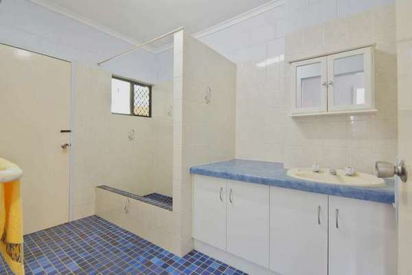 10 Grevillea Street, Mooroobool - Thumbnail 8