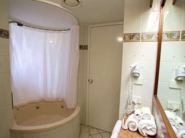 CAIRNS CITY QLD, 4870, Cairns City - Thumbnail 6