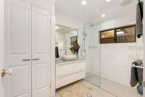 24 Windsor close, Brinsmead - Thumbnail 5