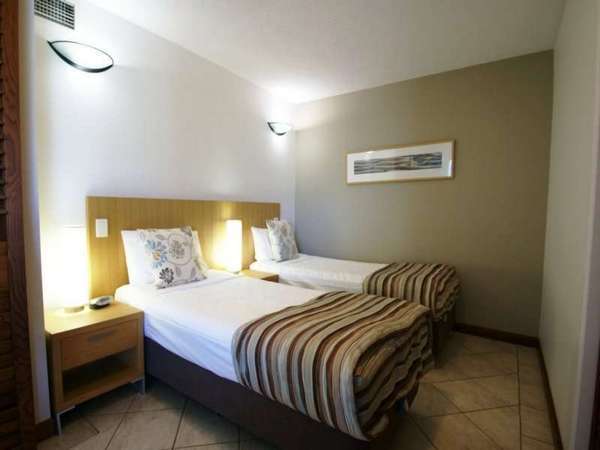 CAIRNS CITY QLD, 4870, Cairns City - Thumbnail 3
