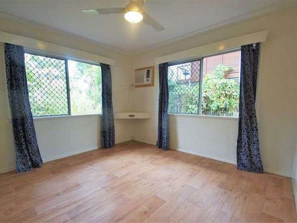 HOLLOWAYS BEACH QLD, 4878, Holloways Beach - Thumbnail 5