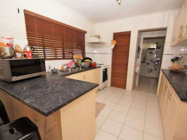17 Tamba Street, Bayview Heights - Thumbnail 4