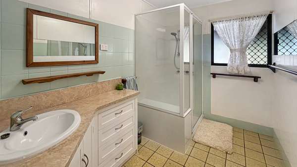 37 Inarlinga, Cowley Beach - Thumbnail 5