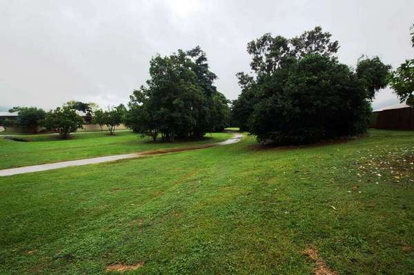 26 Tyrconnell Crescent, Redlynch - Thumbnail 3