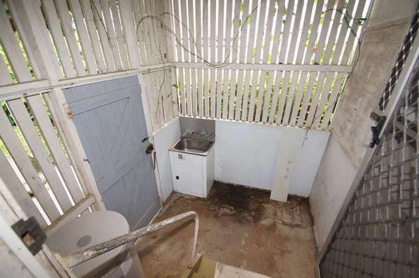 13 Chaplin Ave, Manunda - Thumbnail 6