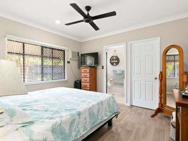 5 BECK CLOSE, Bentley Park - Thumbnail 8