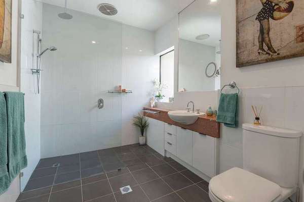 9/18-28 ST CRISPINS AVENUE, Port Douglas - Thumbnail 8