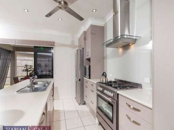 15 Milko Close, Brinsmead - Thumbnail 3