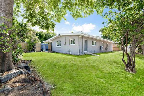 1 York St, Whitfield - Thumbnail 7