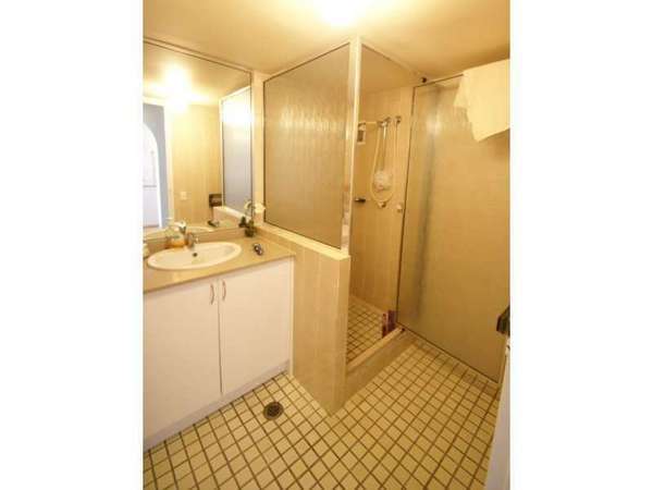 CAIRNS CITY QLD, 4870, Cairns City - Thumbnail 6