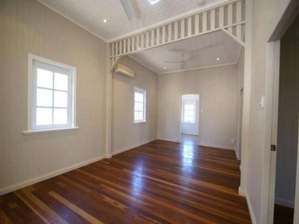 PARRAMATTA PARK QLD, 4870, Parramatta Park - Thumbnail 3