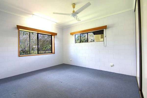 10 Grevillea Street, Mooroobool - Thumbnail 7