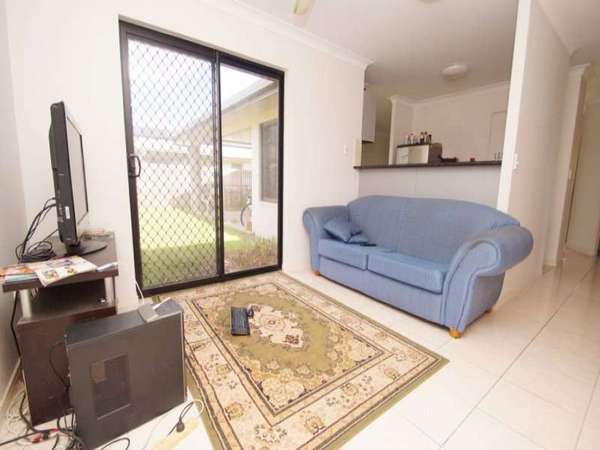 62 Phoenix Street, White Rock - Thumbnail 2